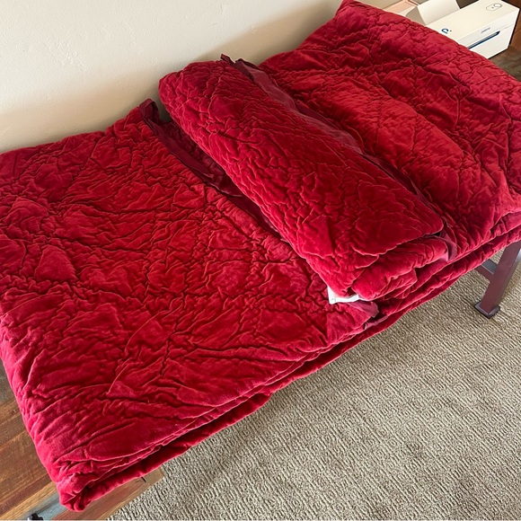 Pottery Barn Bedding New Pottery Barn Velvet Diamond Stitch Quilt Poshmark